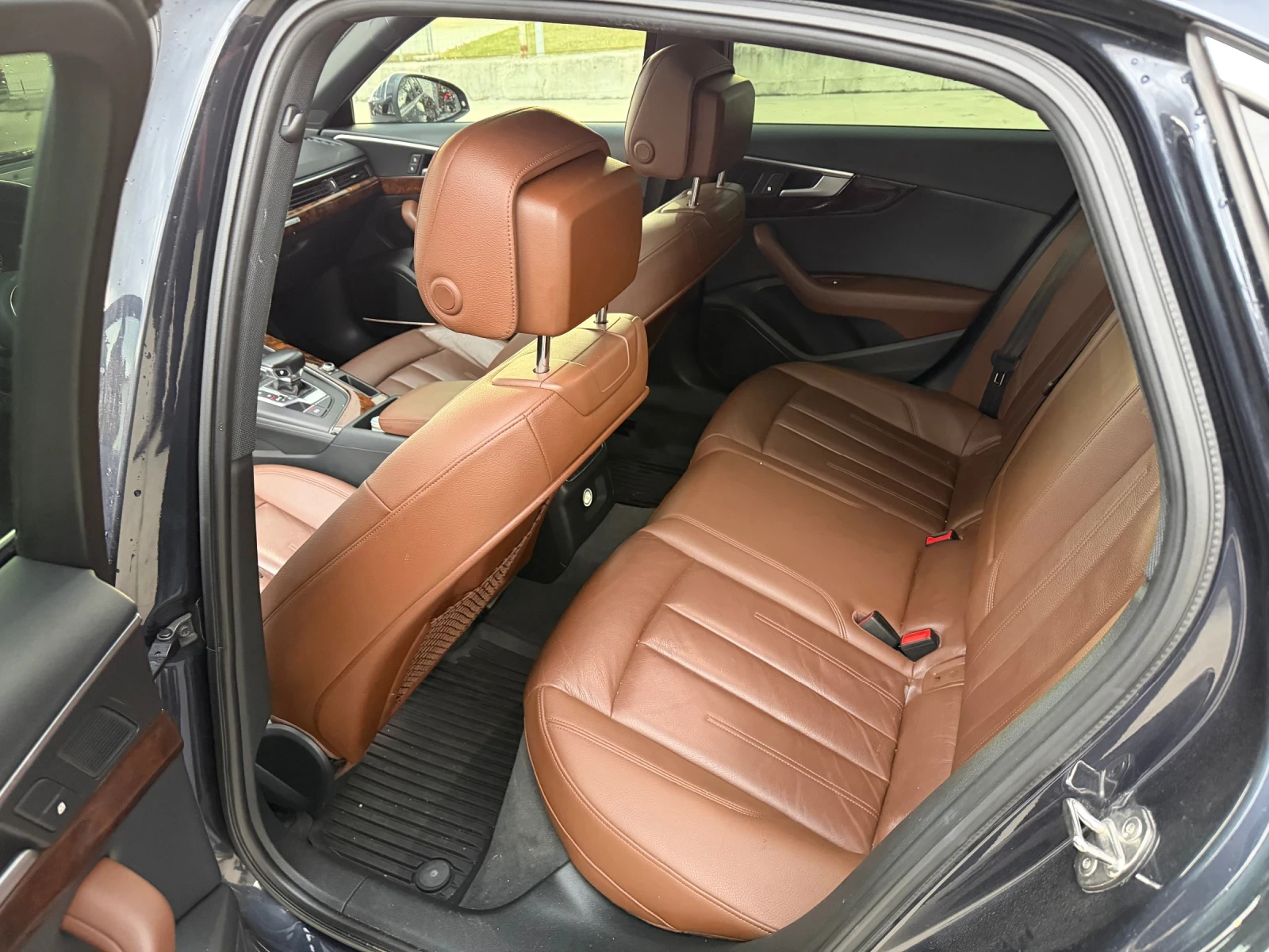 Audi A4 2.0TFSI  Quattro , снимка 13 - Автомобили и джипове - 54054145