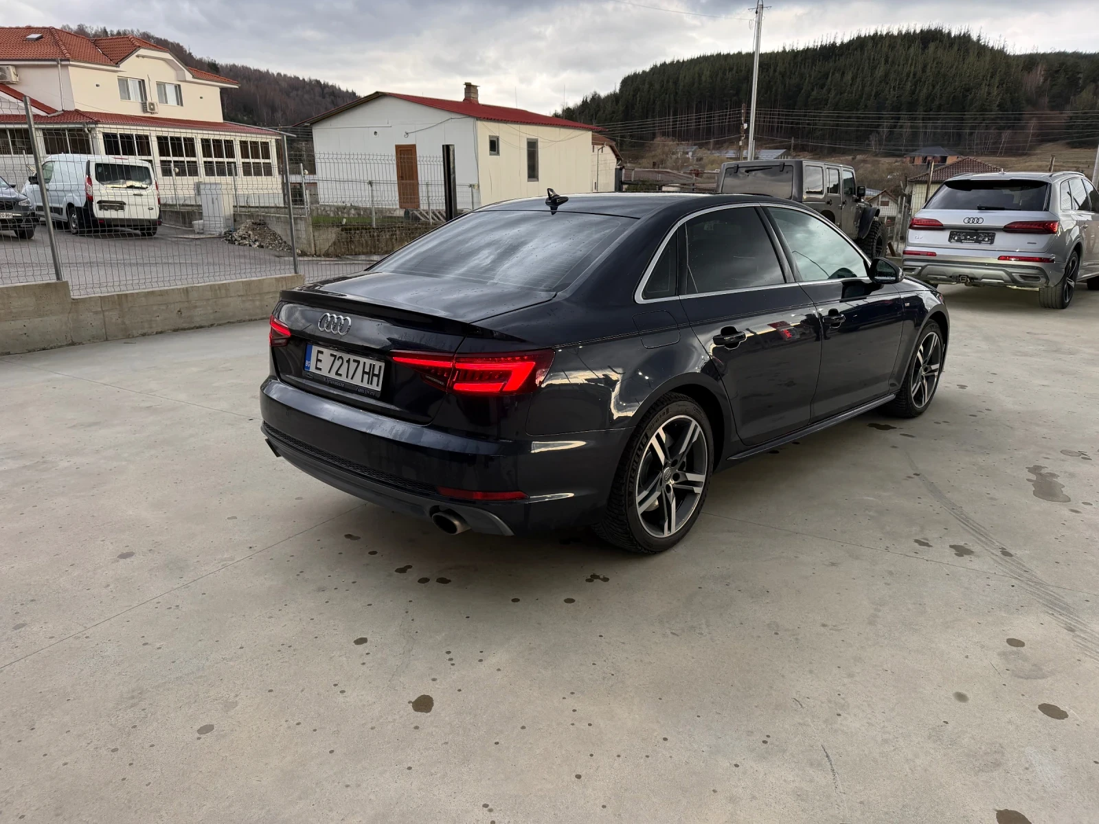 Audi A4 2.0TFSI  Quattro , снимка 3 - Автомобили и джипове - 54054145