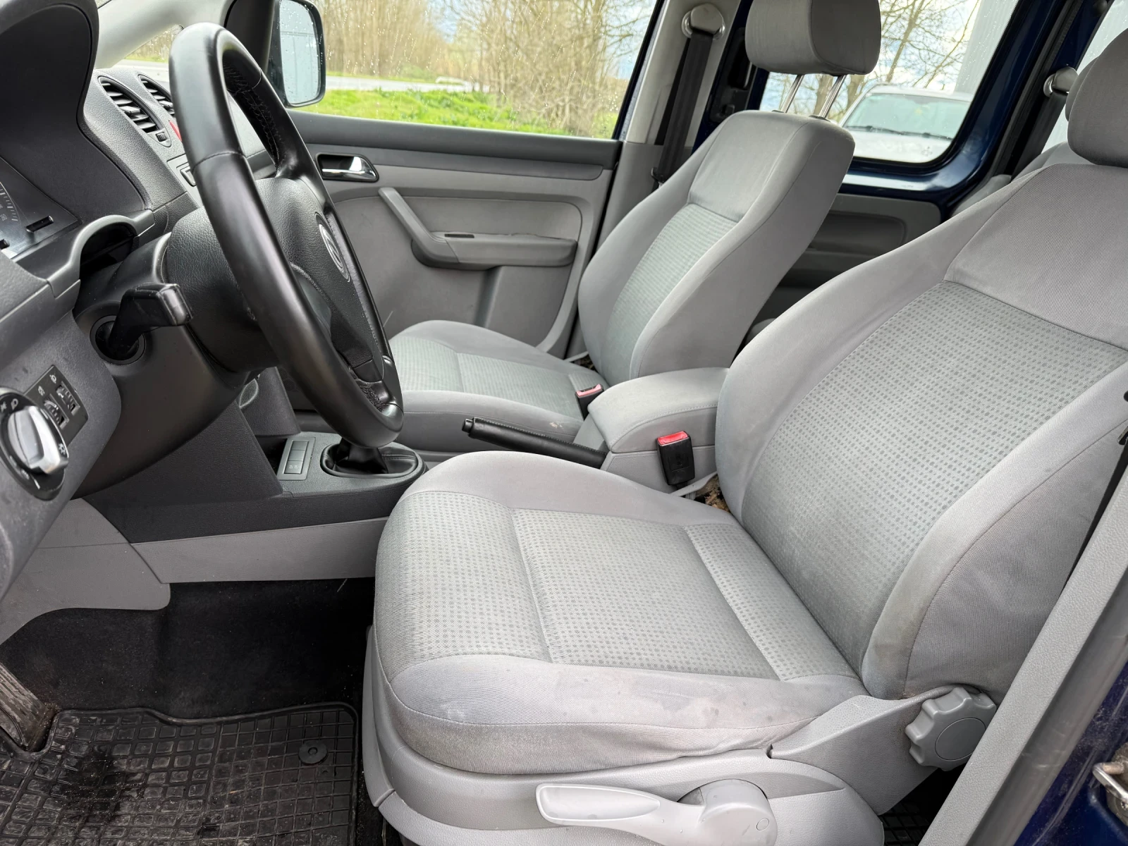 VW Caddy TDI 6ск топ печка , снимка 10 - Автомобили и джипове - 54071382