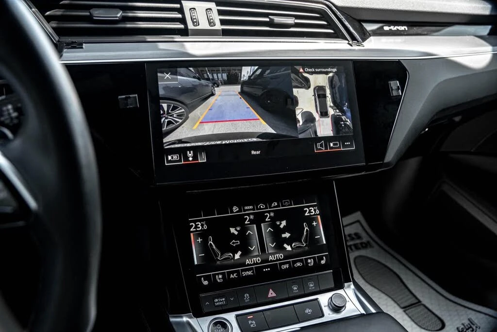 Audi E-Tron * QUATTRO* PROGRESSIV* SPORTBACK* , снимка 10 - Автомобили и джипове - 54175975