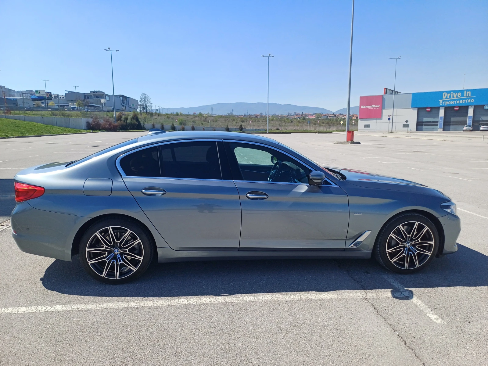 BMW 530 i хDrive/55 000 км./Luxury/Камера 360/, снимка 15 - Автомобили и джипове - 54202243