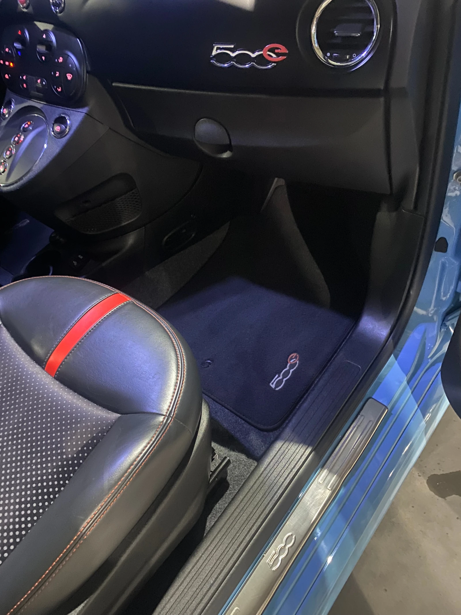 Fiat 500e, снимка 11 - Автомобили и джипове - 54237875