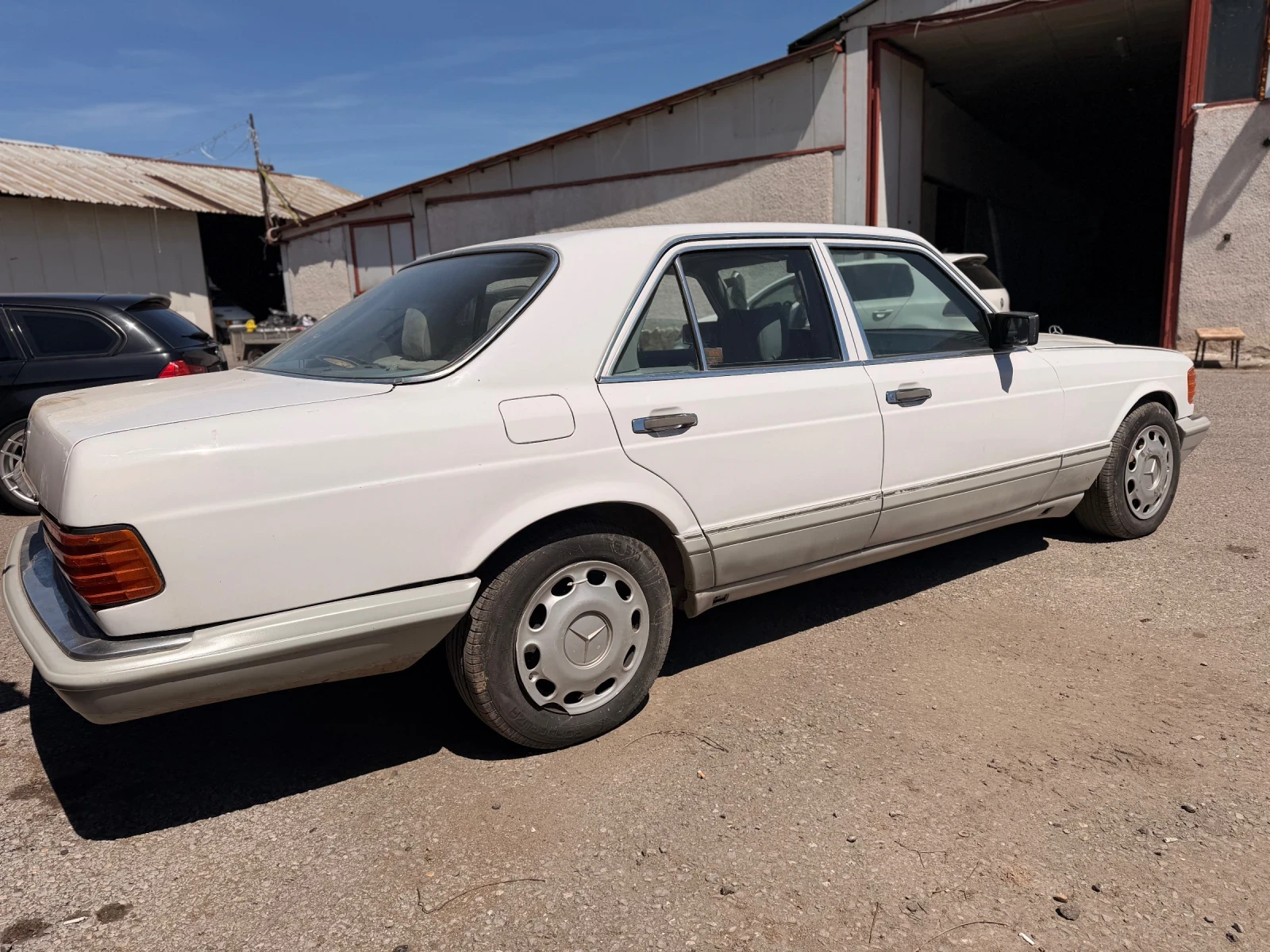 Mercedes-Benz 126 300SE, снимка 2 - Автомобили и джипове - 54332299