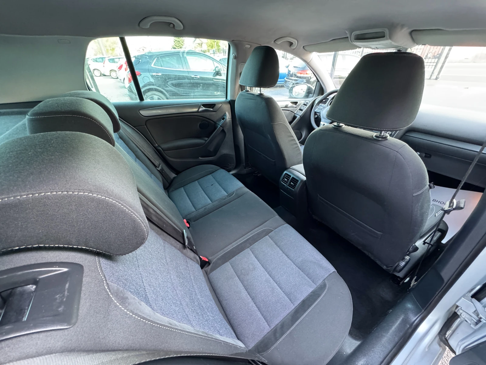 VW Golf 6 1.6TDI НОВ ВНОС, снимка 11 - Автомобили и джипове - 54349926