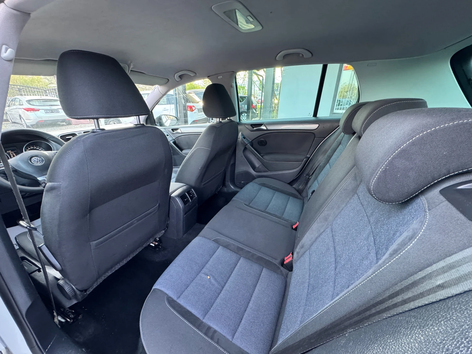 VW Golf 6 1.6TDI НОВ ВНОС, снимка 12 - Автомобили и джипове - 54349926