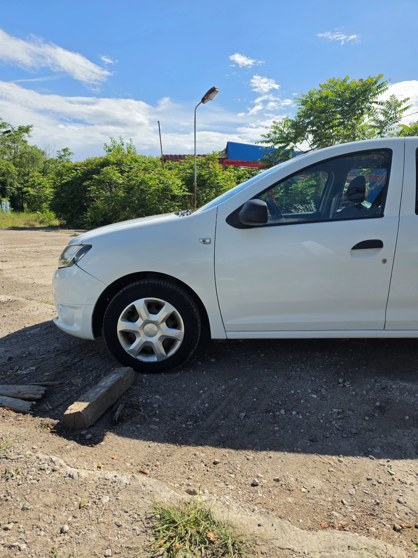 Dacia Sandero, снимка 2 - Автомобили и джипове - 54931751