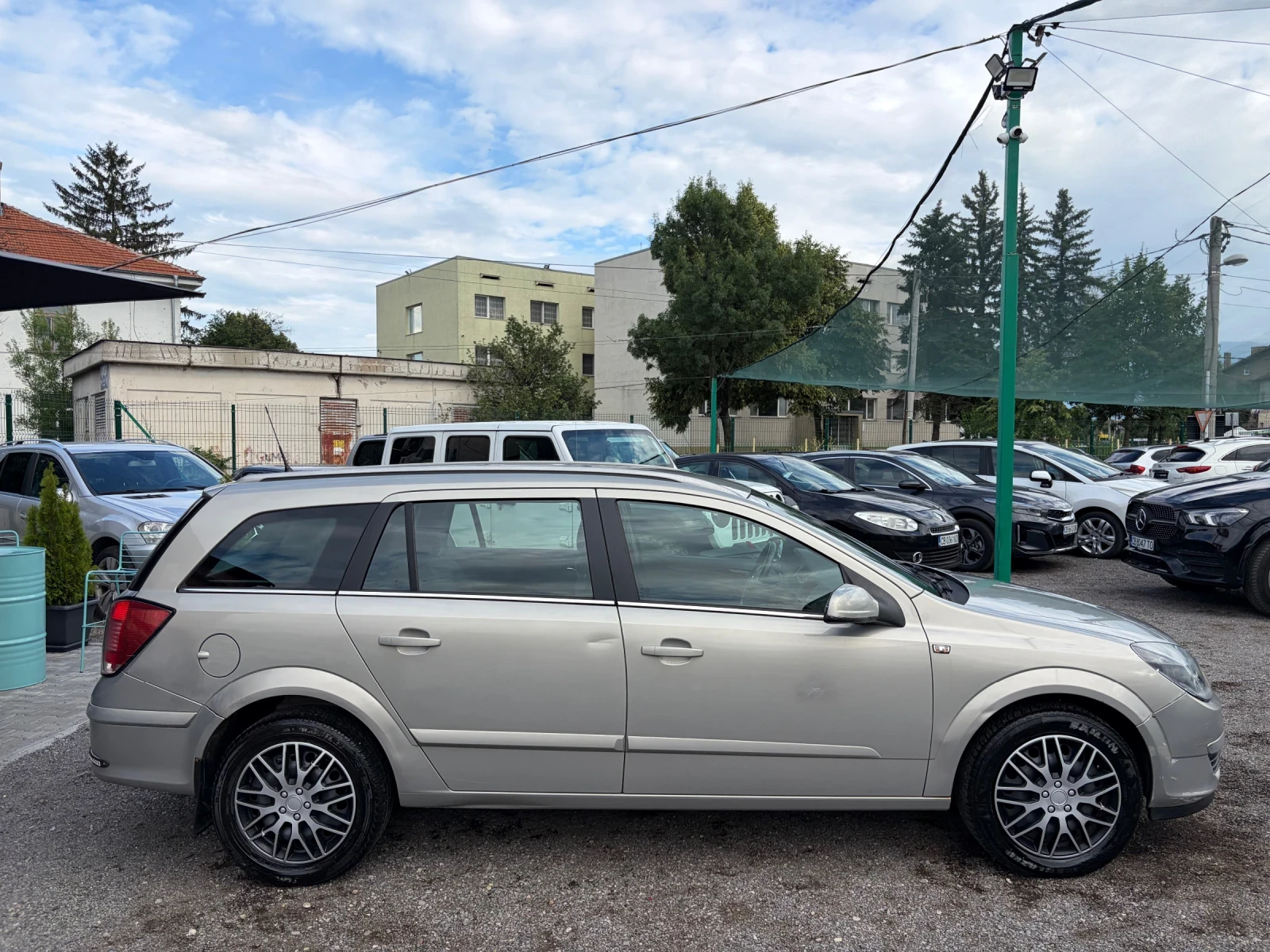 Opel Astra, снимка 3 - Автомобили и джипове - 55141238