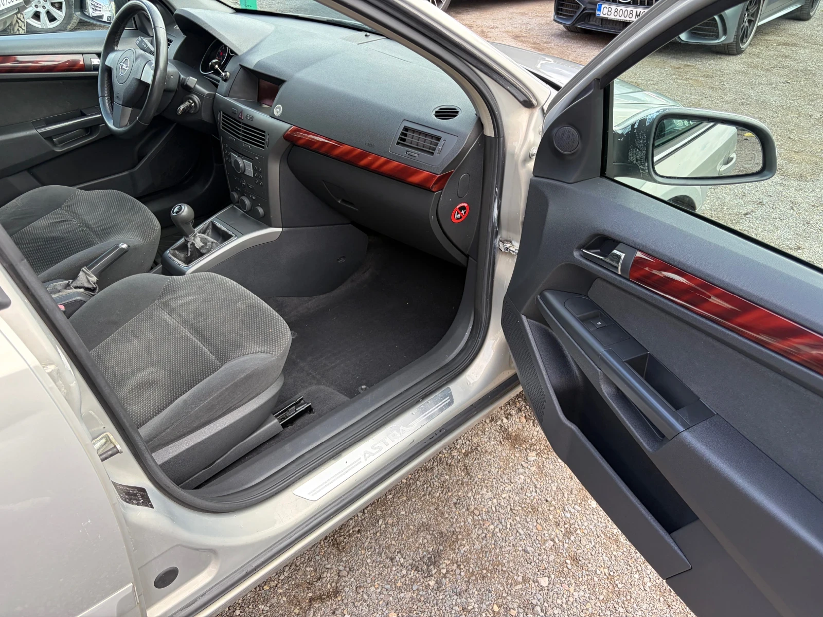 Opel Astra, снимка 12 - Автомобили и джипове - 55141238