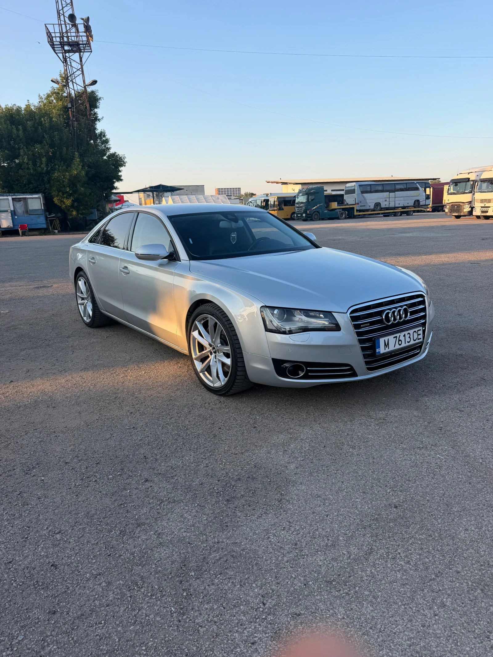 Audi A8 4.2, снимка 3 - Автомобили и джипове - 55742846