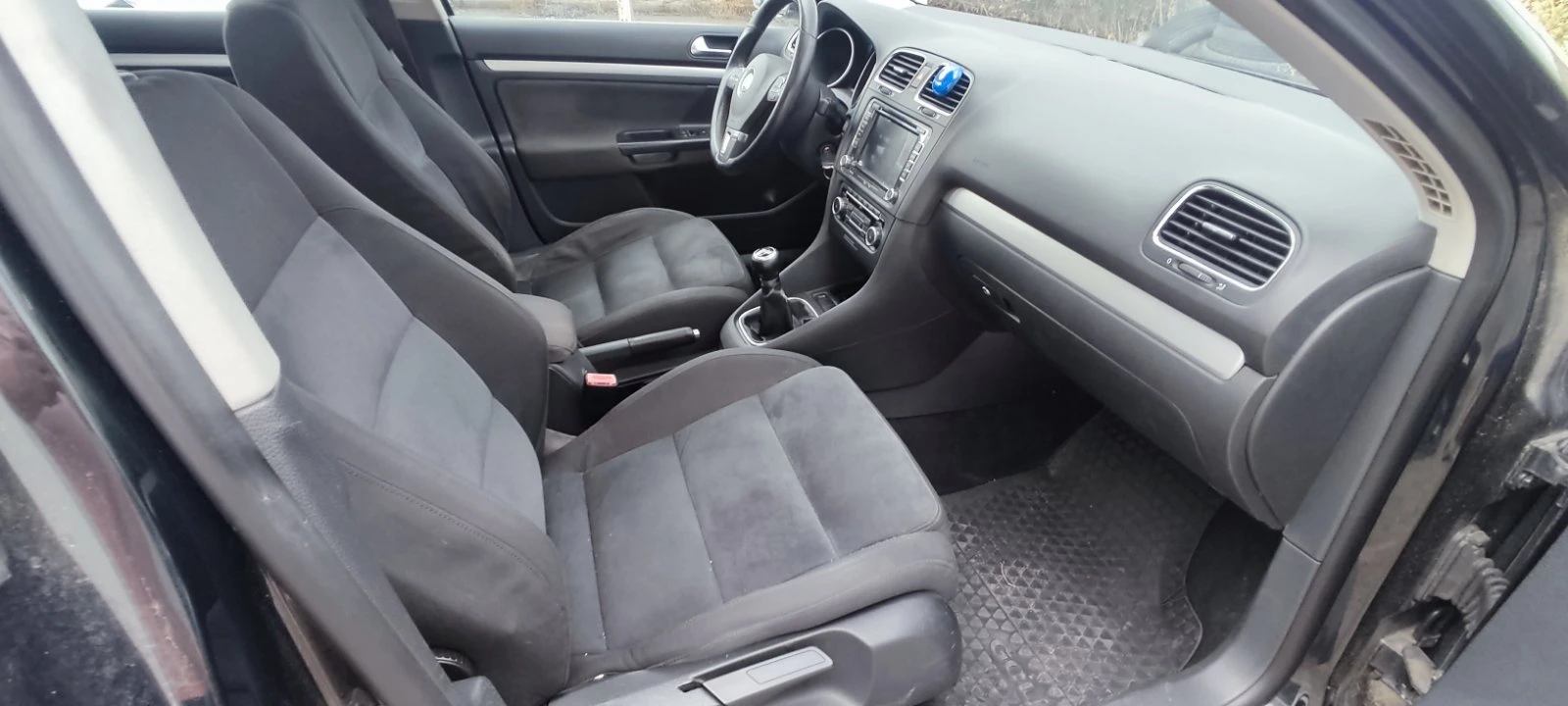 VW Golf Variant 1.6 4Х4 PANORAMA, снимка 16 - Автомобили и джипове - 55945885