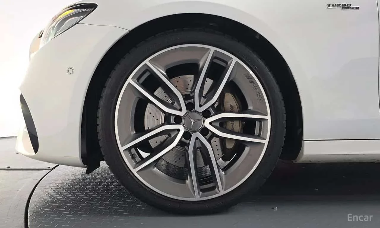 Mercedes-Benz E 53 AMG * 4MATIC+ * КРАЙНА ЦЕНА ДО БЪЛГАРИЯ, снимка 5 - Автомобили и джипове - 56255492