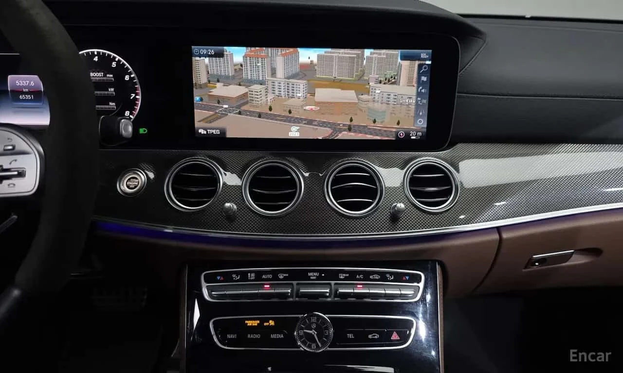 Mercedes-Benz E 53 AMG * 4MATIC+ * КРАЙНА ЦЕНА ДО БЪЛГАРИЯ, снимка 13 - Автомобили и джипове - 56255492