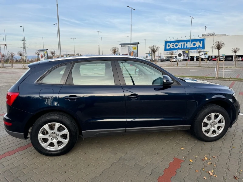 Audi Q5 2.0T QUATTRO, снимка 4 - Автомобили и джипове - 47441792