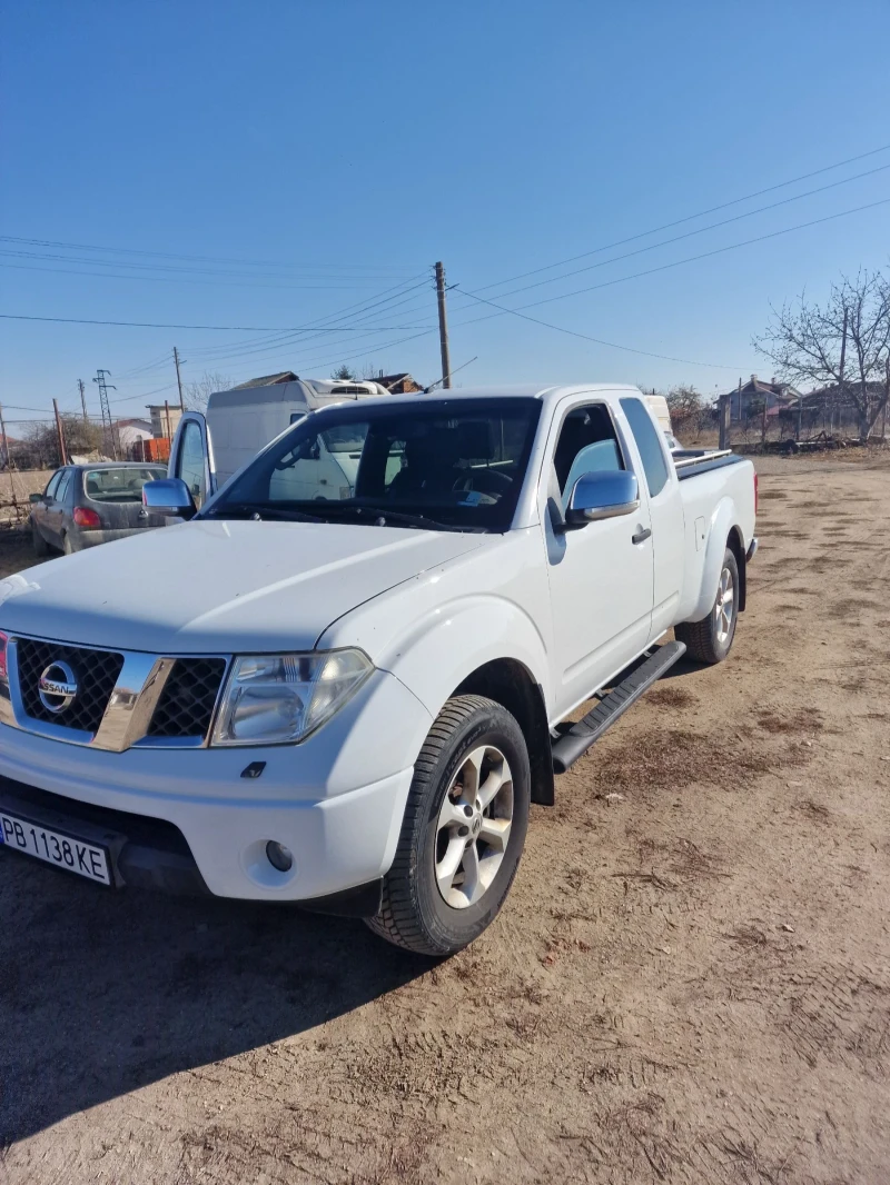 Nissan Navara, снимка 4 - Автомобили и джипове - 48011693