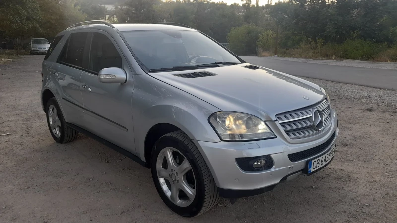 Mercedes-Benz ML 320, снимка 6 - Автомобили и джипове - 52312876