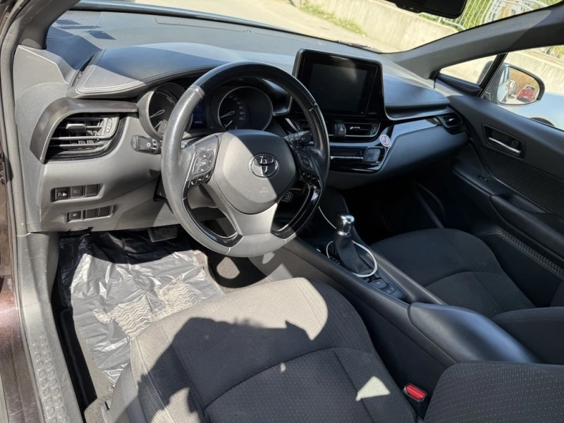 Toyota C-HR, снимка 4 - Автомобили и джипове - 52465426