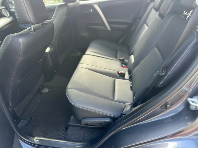 Toyota Rav4 2.0* D4D* 143kc* FACELIFT, снимка 9 - Автомобили и джипове - 51996309