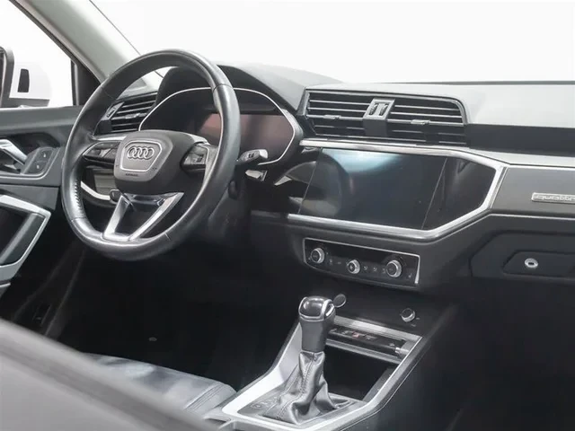 Audi Q3 Progressiv 45 TFSI* АвтоКредит* (ЦЕНА ДО БГ), снимка 13 - Автомобили и джипове - 53712445