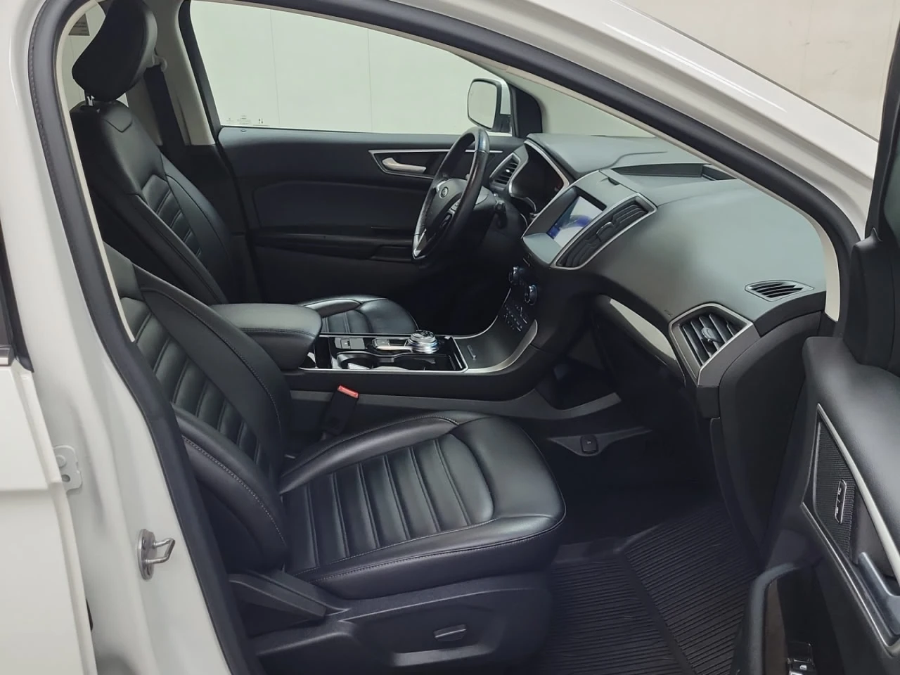 Ford Edge *  *    *   *  | Mobile.bg   12