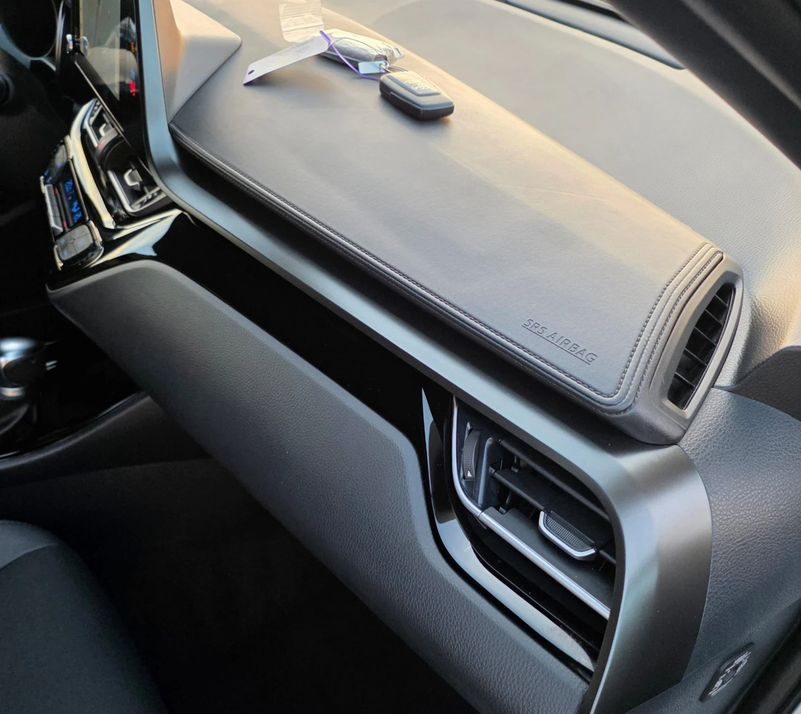 Toyota C-HR 2.0 HYBRID FACE LIFT LUXURY , снимка 10 - Автомобили и джипове - 53830688