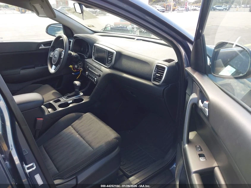 Kia Sportage 2.4L I-4 DI, DOHC, VVT, 181HP Front Wheel Drive | Mobile.bg � ����������� 5