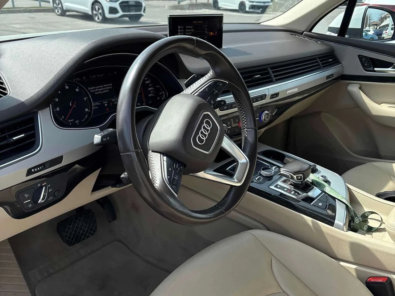 Audi Q7 Komfort  CARFAX, снимка 6 - Автомобили и джипове - 54315556