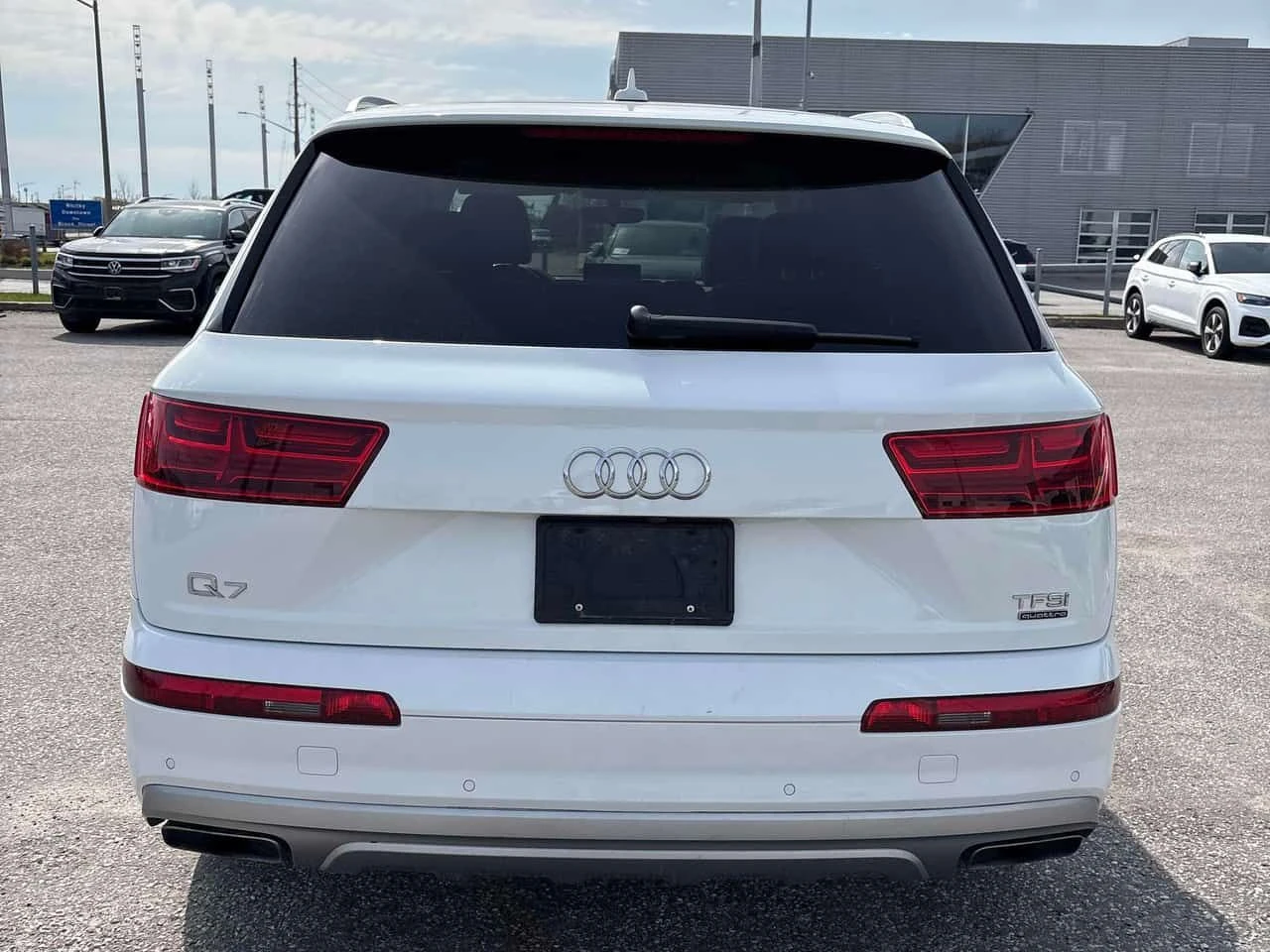 Audi Q7 Komfort  CARFAX, снимка 5 - Автомобили и джипове - 54315556