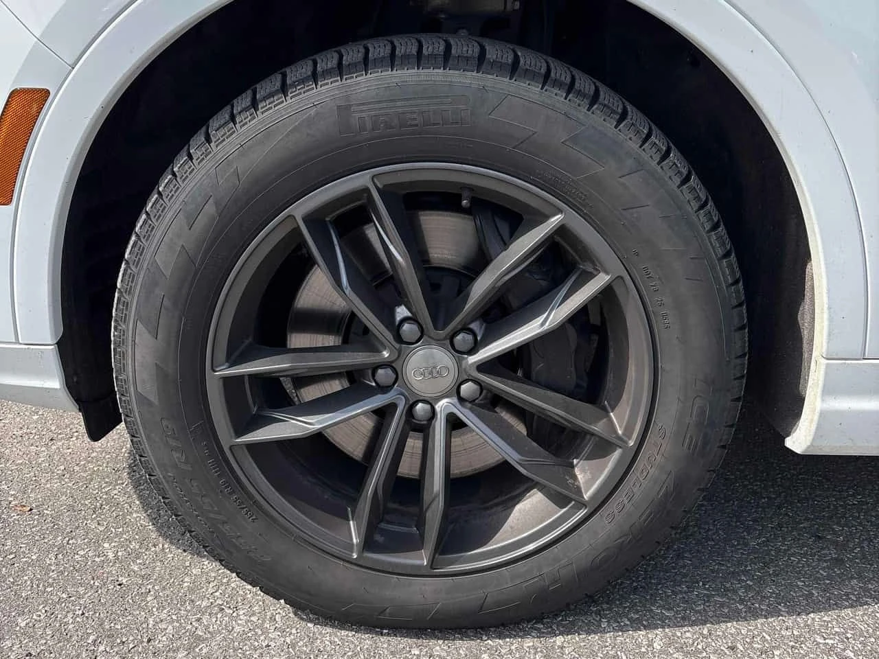 Audi Q7 Komfort  CARFAX, снимка 7 - Автомобили и джипове - 54315556