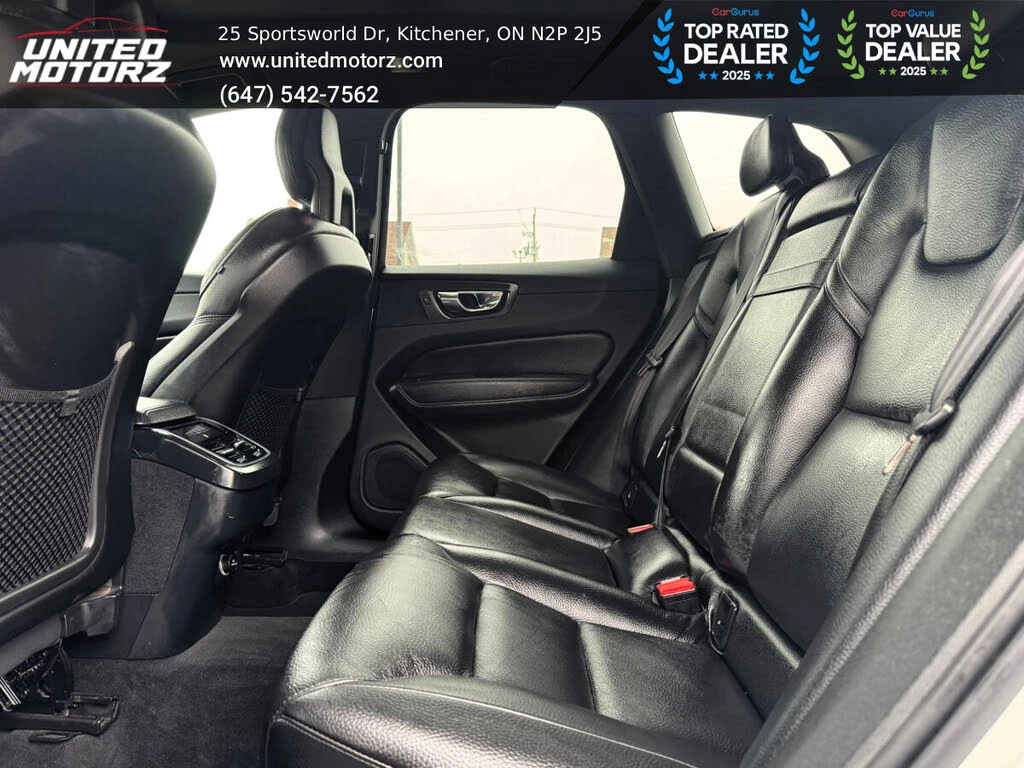 Volvo XC60 T6 Momentum* 4x4* 360 CAM* ПОДГРЕВ* PANORAMA* , снимка 16 - Автомобили и джипове - 54632100