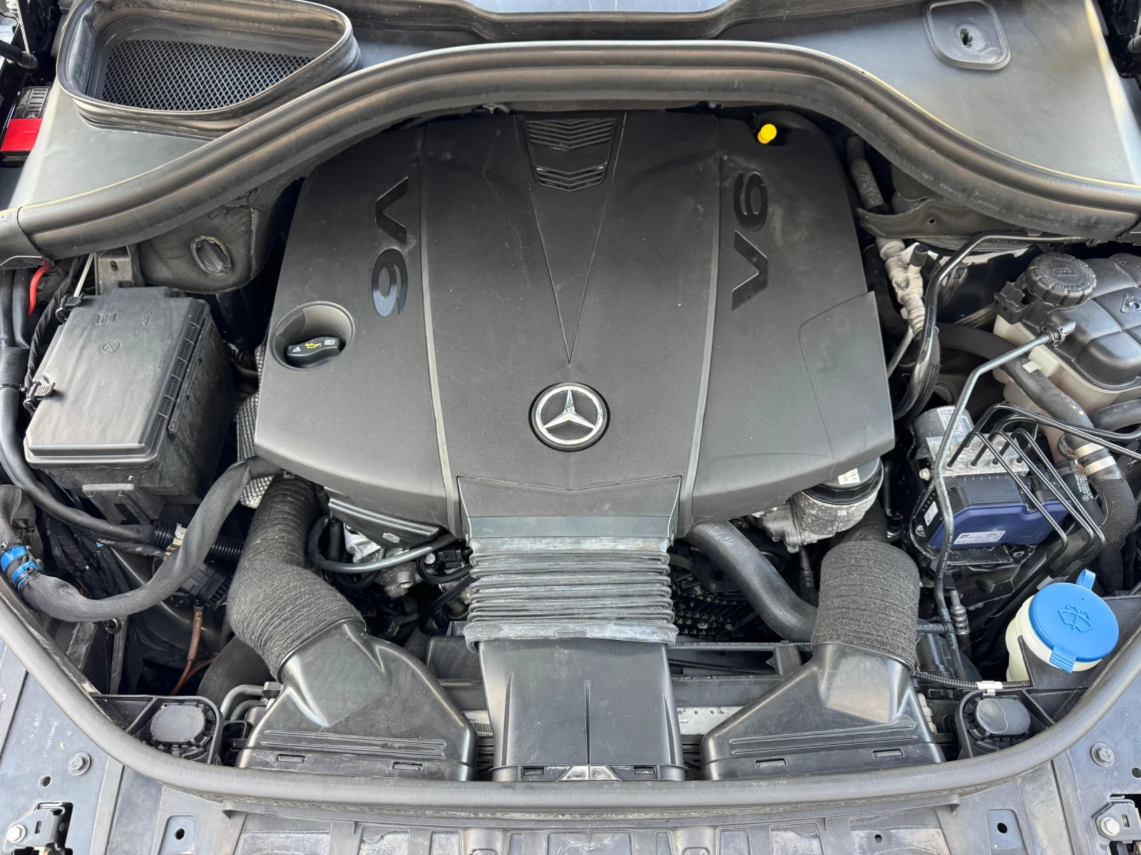 Mercedes-Benz ML 350 CDI 4Matic/AMG/Bluetec/EURO6* 163000км* ШВЕЙЦАРИЯ!, снимка 16 - Автомобили и джипове - 55225463