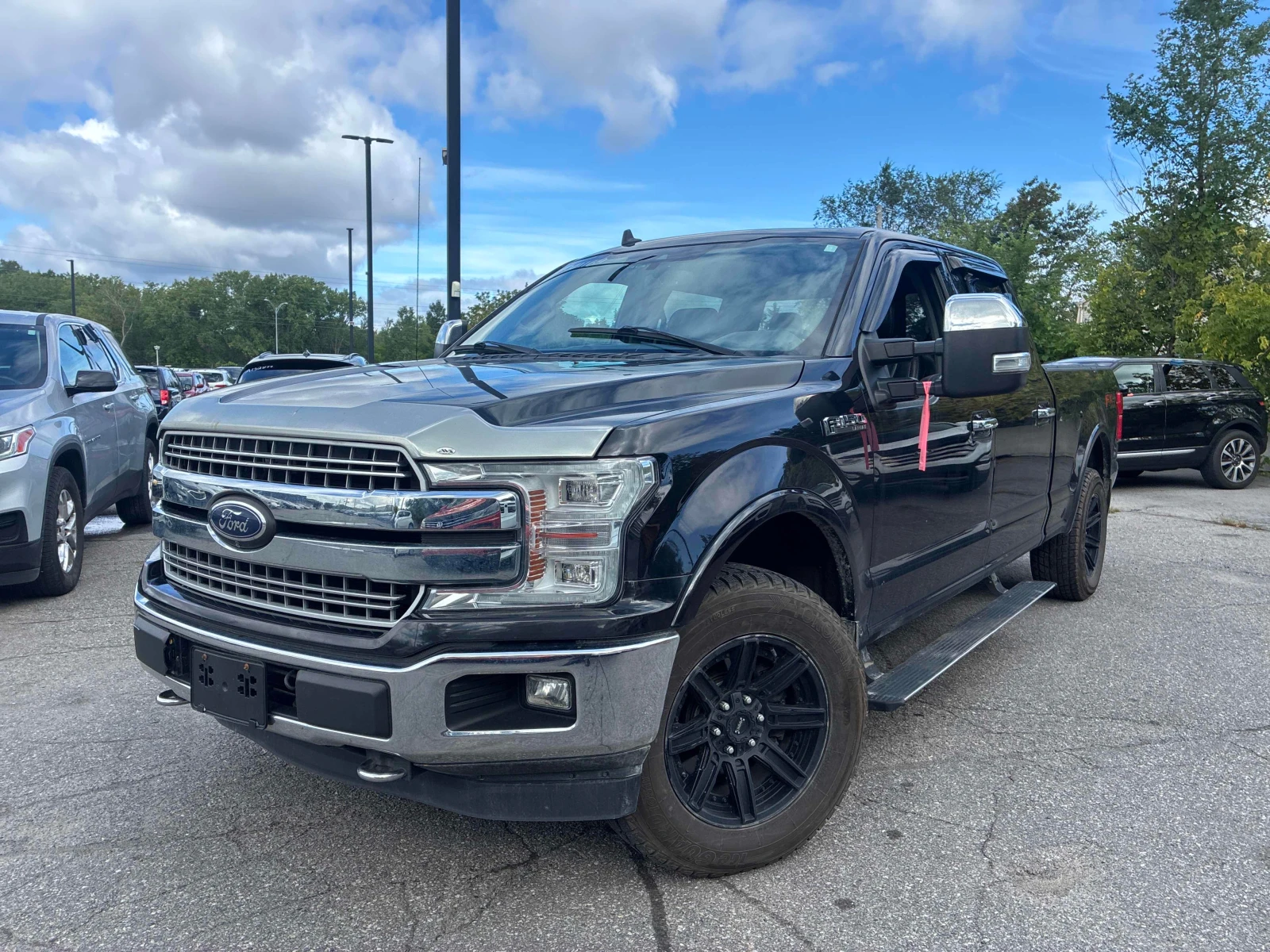 Ford F150 * LARIAT 4WD SuperCrew 5.5' Box * CARFAX * ЦЕН