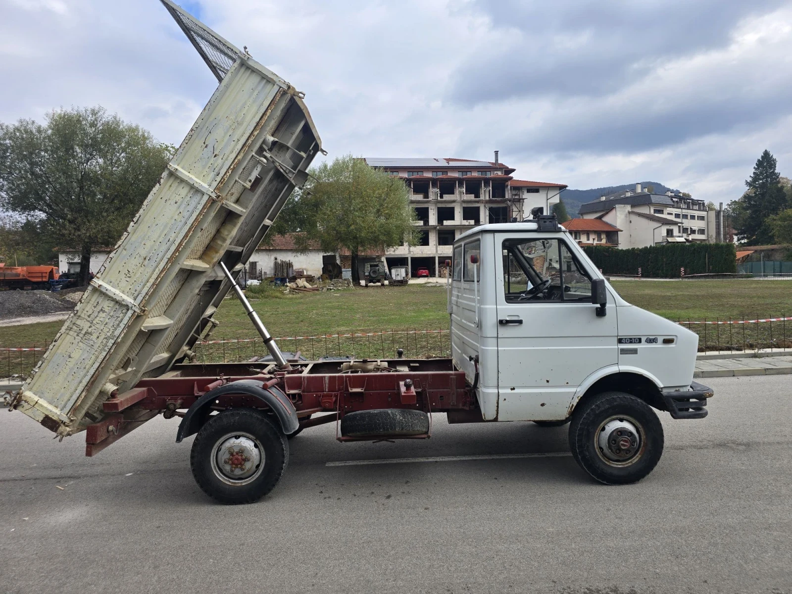 Iveco 4010 Снегорин 4х4 4x4 самосвал, снимка 7 - Бусове и автобуси - 56573385