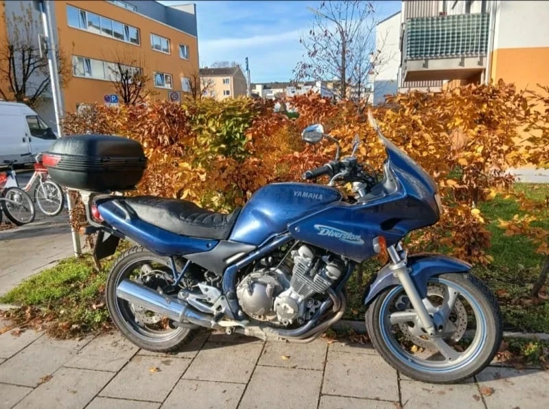 Yamaha XJ6