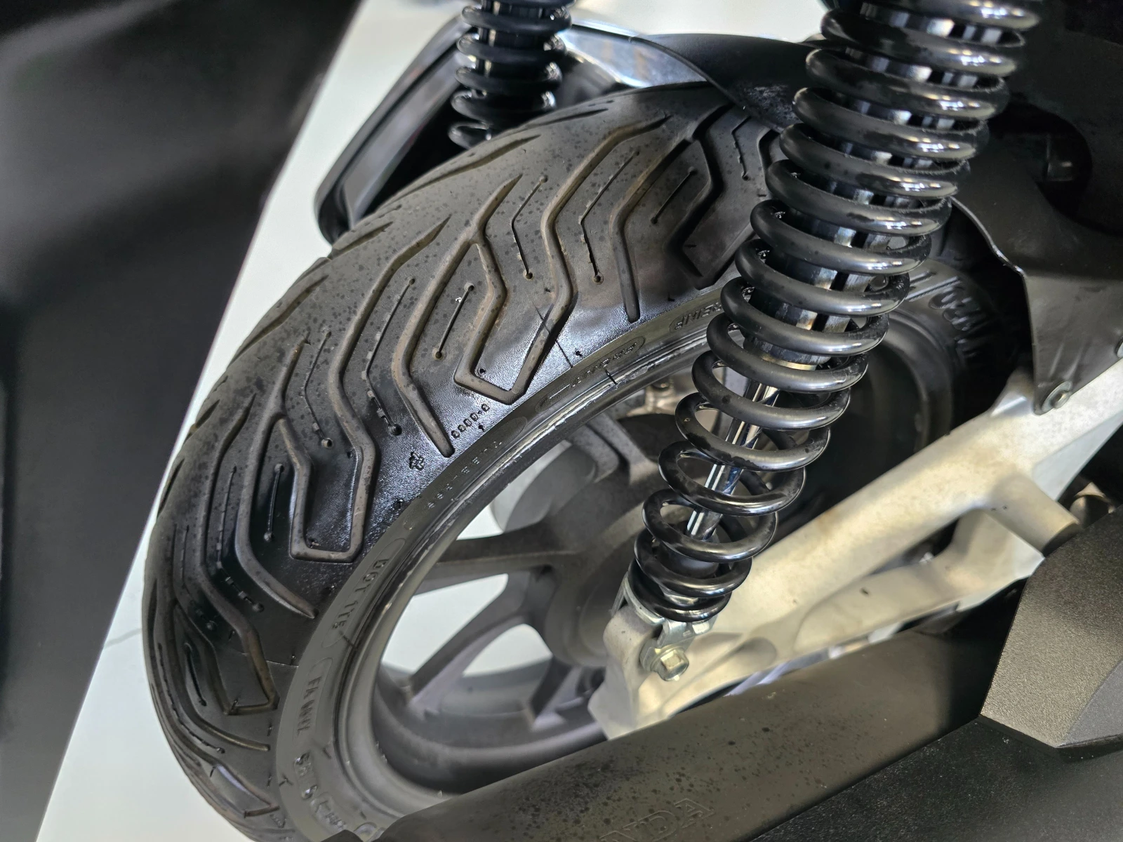 Honda Pcx 125ie, ABS, Start-Stop!, снимка 13 - Мотоциклети и мототехника - 56313223