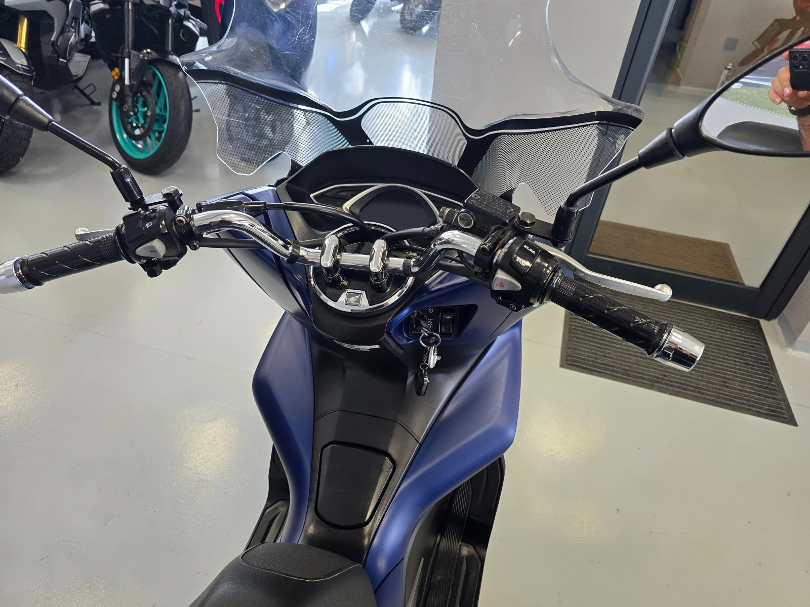 Honda Pcx 125ie, ABS, Start-Stop!, снимка 9 - Мотоциклети и мототехника - 56313223