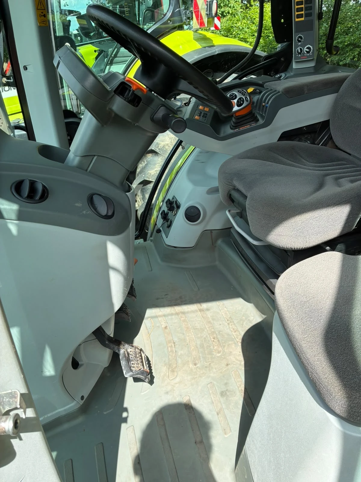 Трактор Claas ARION 650 CEBIS НАВИГАЦИЯ ЛИЗИНГ, снимка 7 - Селскостопанска техника - 55135041