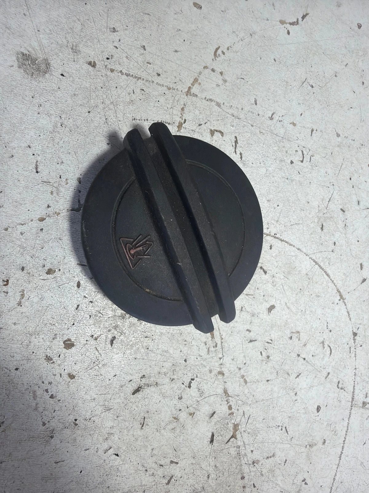капачка за казанче антифриз 3C0121321 Skoda Octavia