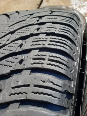 Гуми Зимни 235/55R18, снимка 5