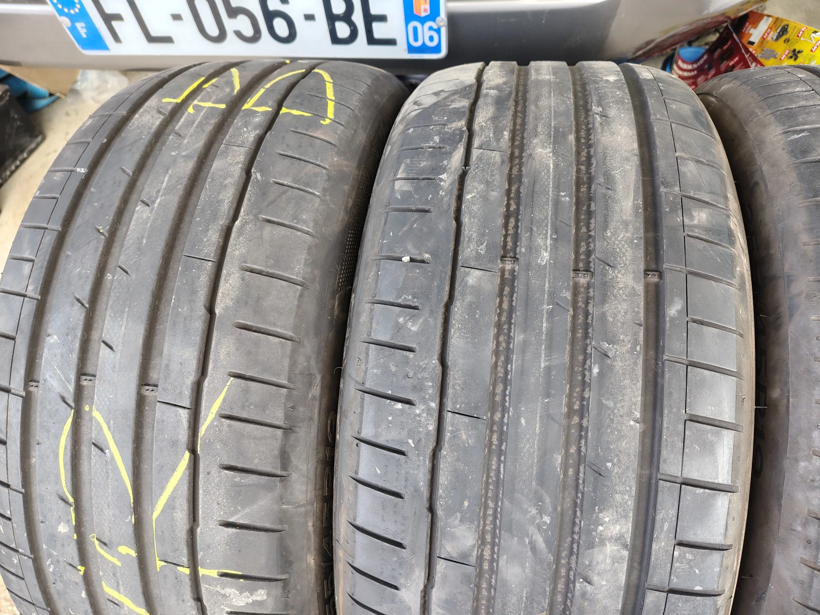 Гуми Летни 255/45R19, снимка 2 - Гуми и джанти - 55842009