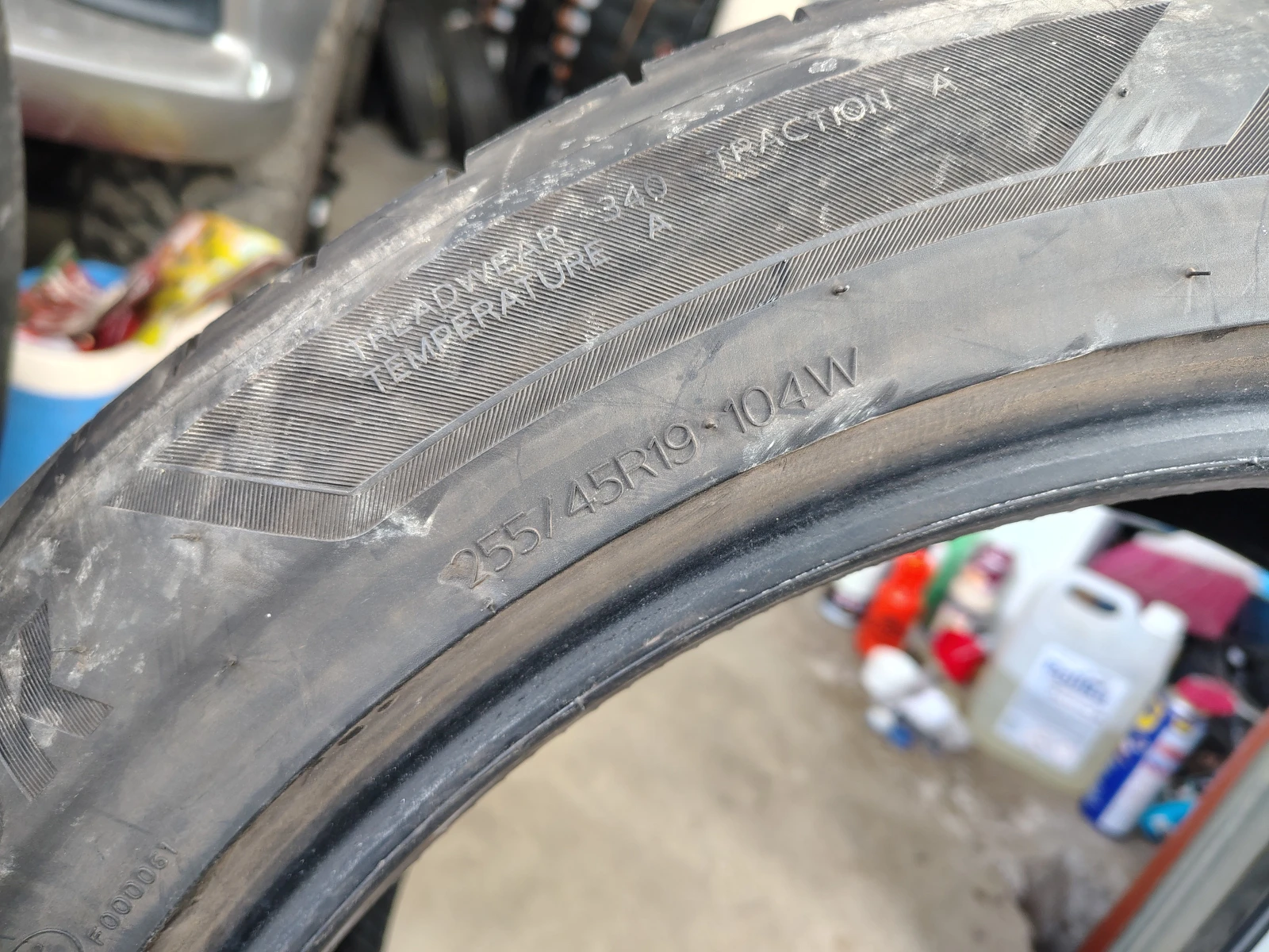 Гуми Летни 255/45R19, снимка 6 - Гуми и джанти - 55842009