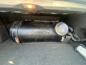 Mercedes-Benz E 220, снимка 3