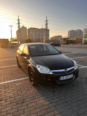 Opel Astra 1.9 CDTI, снимка 1