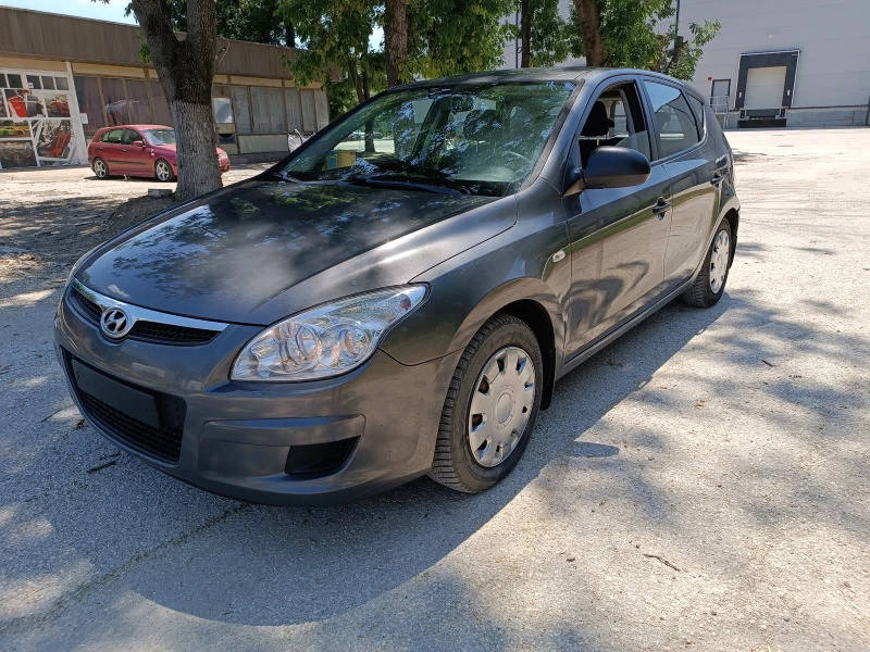 Hyundai I30, снимка 1 - Автомобили и джипове - 47226705