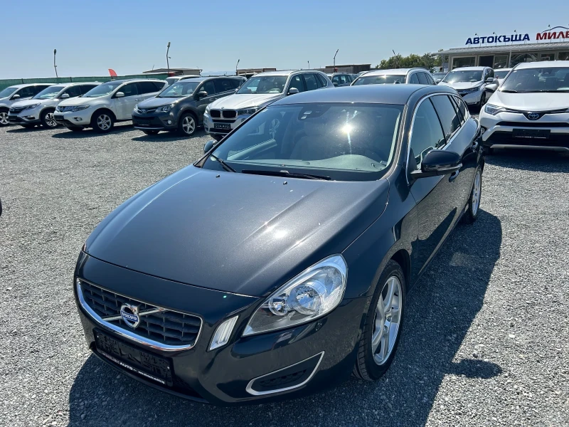 Volvo V60 (KATO НОВА), снимка 1 - Автомобили и джипове - 46727880