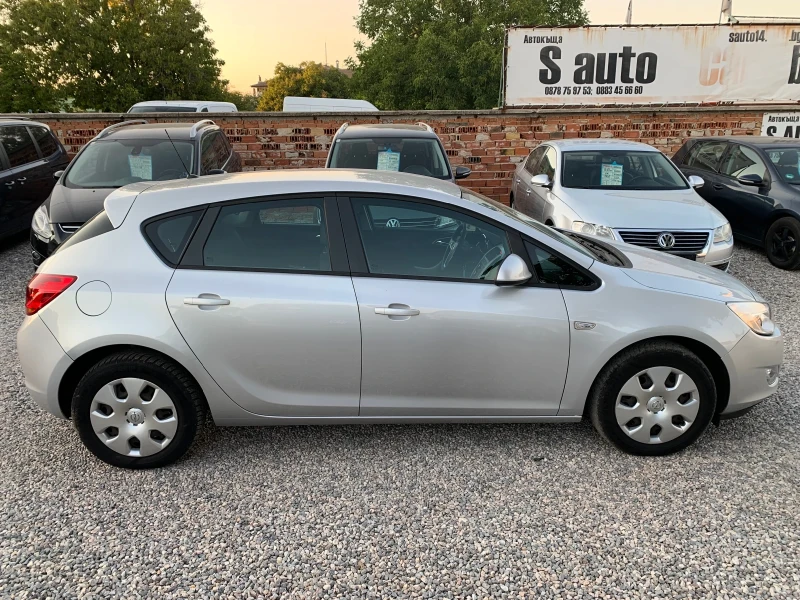 Opel Astra 1.7CDTI, снимка 3 - Автомобили и джипове - 46920308