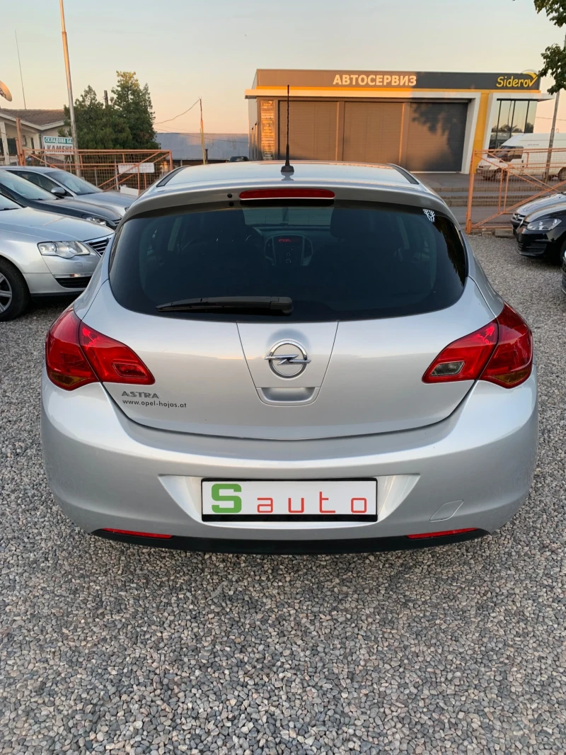 Opel Astra 1.7CDTI, снимка 4 - Автомобили и джипове - 46920308