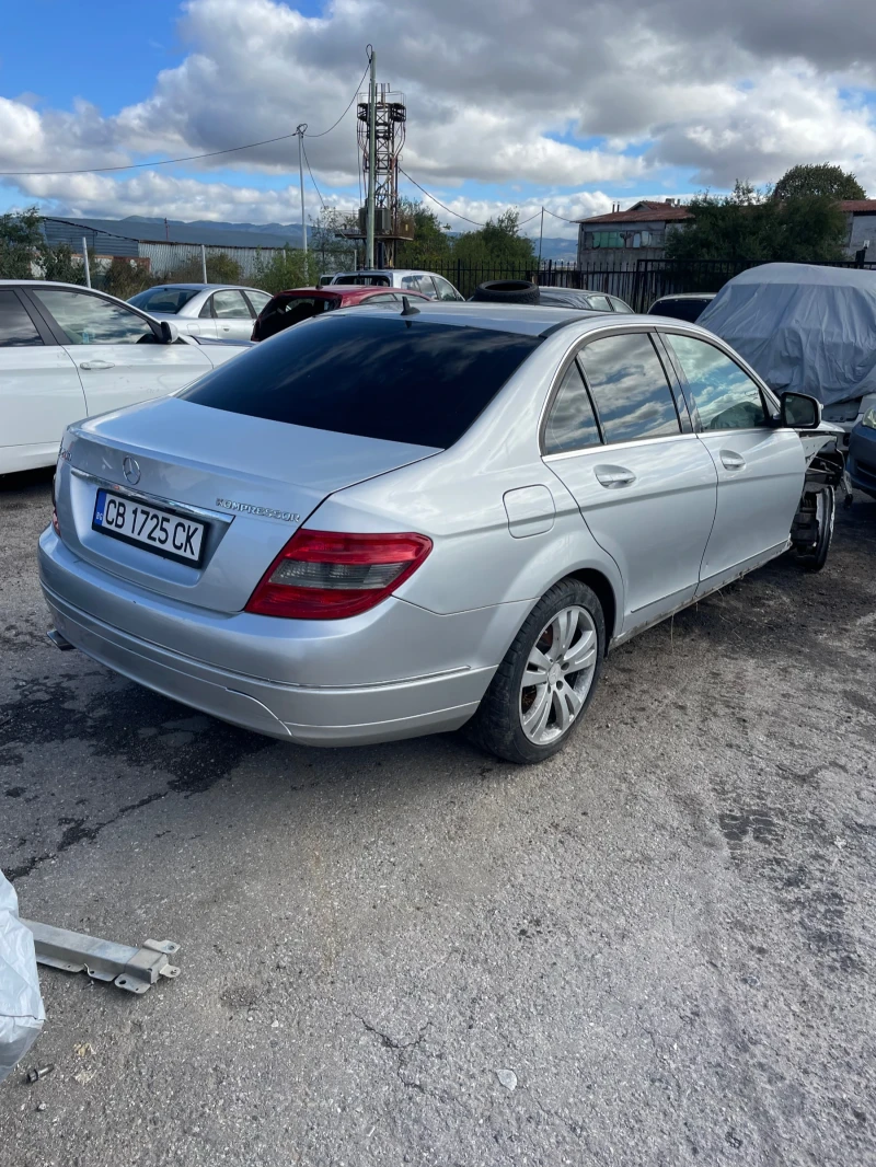 Mercedes-Benz C 200 Компресор, снимка 3 - Автомобили и джипове - 47961886