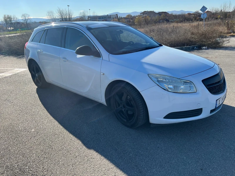 Opel Insignia, снимка 2 - Автомобили и джипове - 48100713