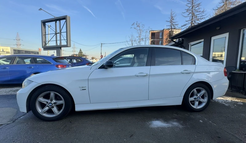 BMW 325 Xi, снимка 4 - Автомобили и джипове - 48618765