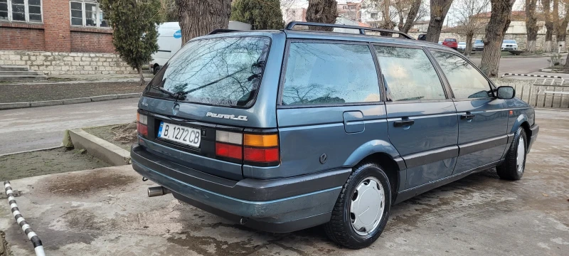 VW Passat, снимка 4 - Автомобили и джипове - 48832746